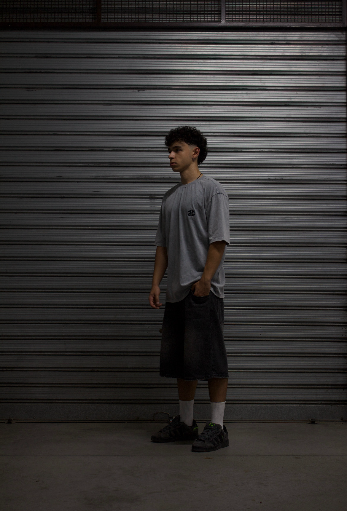 “ E” T-Shirt Grey