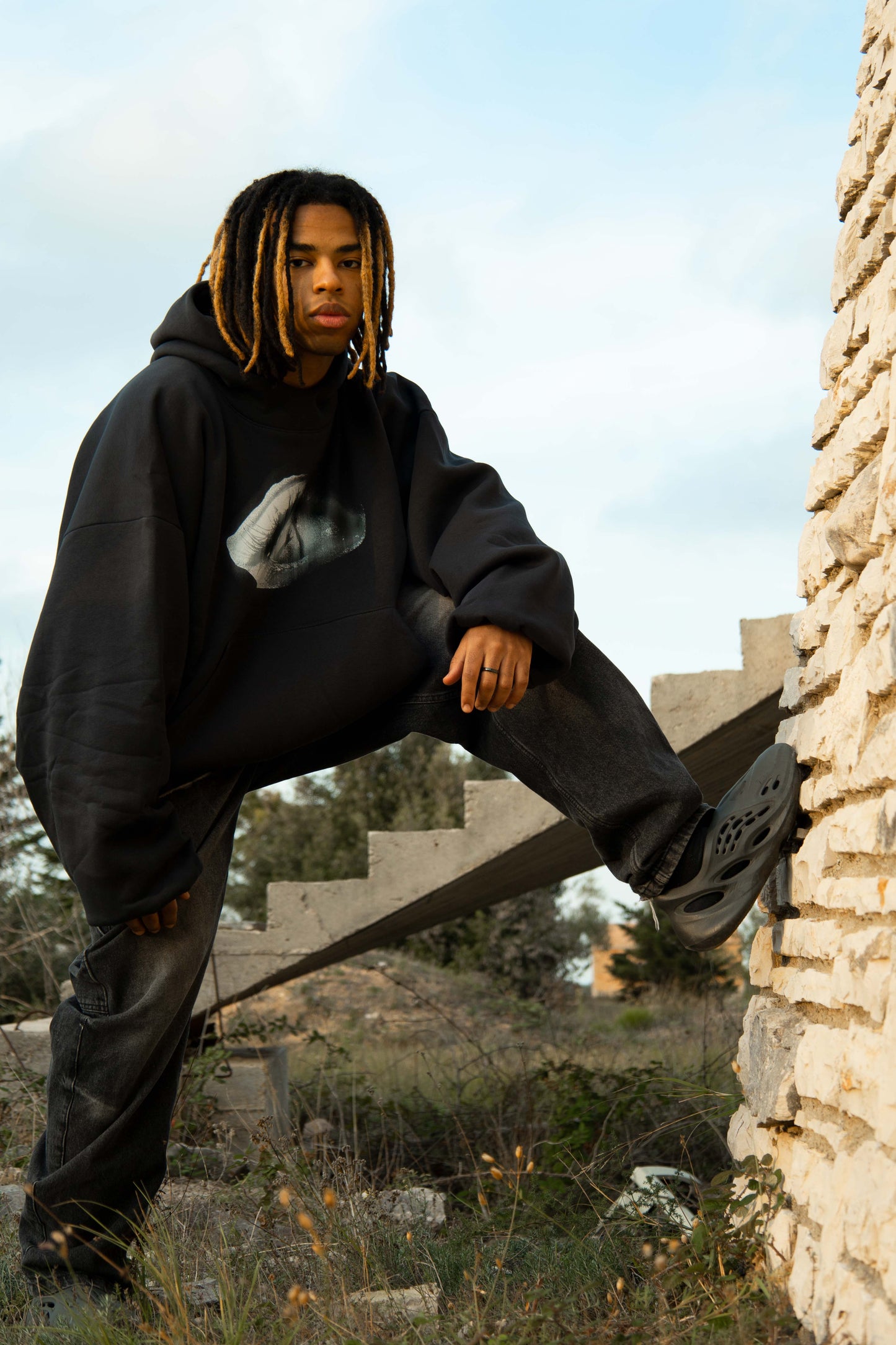 EYEZ CINERIS DOUBLE-LAYER HOODIE