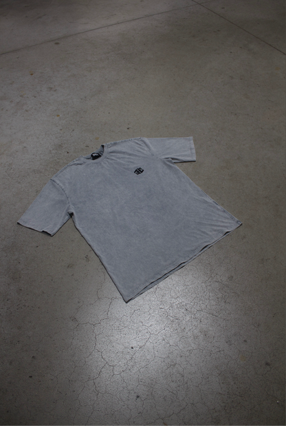 “ E” T-Shirt Grey