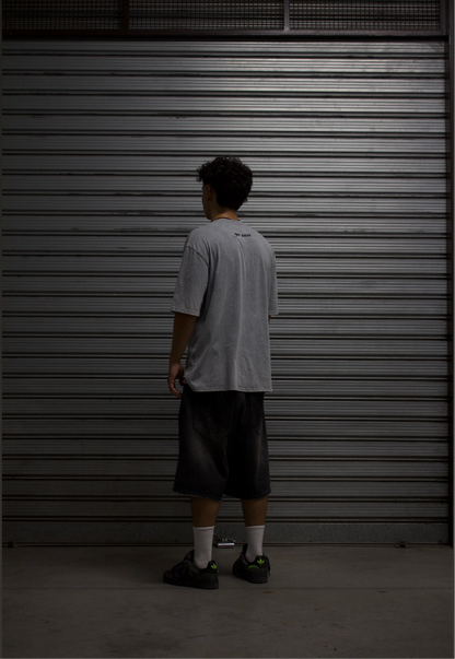 “ E” T-Shirt Grey