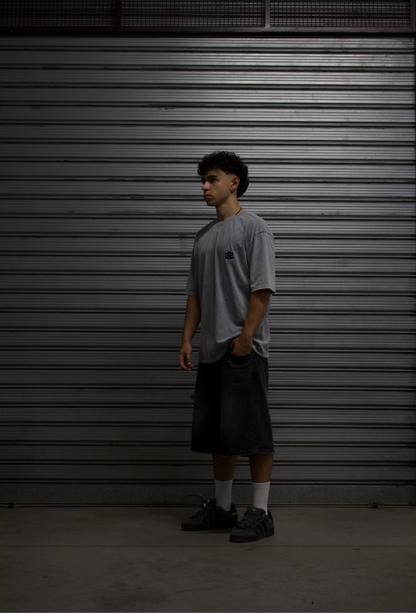 “ E” T-Shirt Grey